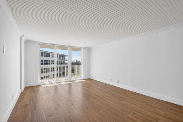 3540 S. Ocean Boulevard 810, South Palm Beach, FL 33480