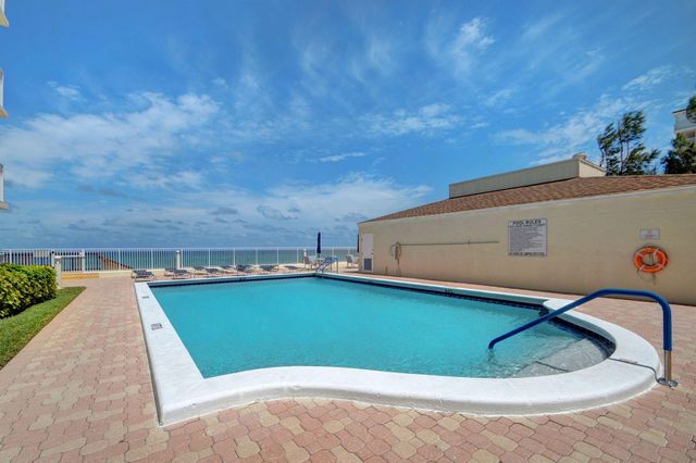 3540 S. Ocean Boulevard 810, South Palm Beach, FL 33480