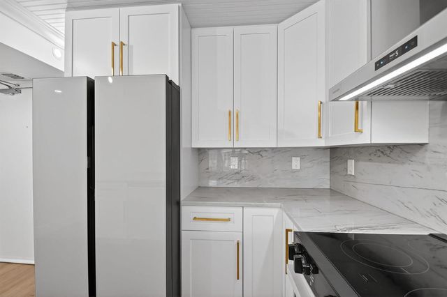 3540 S. Ocean Boulevard 810, South Palm Beach, FL 33480