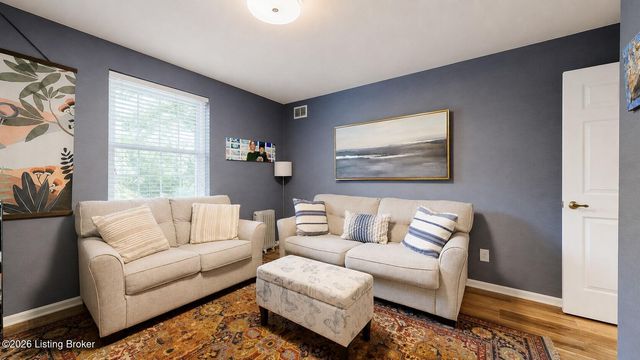 1616 Gardiner Ln 211, Louisville, KY 40205