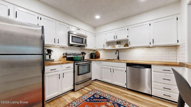1616 Gardiner Ln 211, Louisville, KY 40205