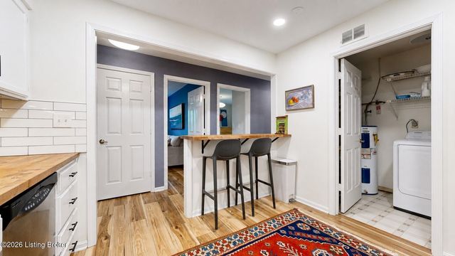 1616 Gardiner Ln 211, Louisville, KY 40205