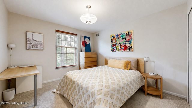 1616 Gardiner Ln 211, Louisville, KY 40205