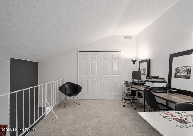 1616 Gardiner Ln 211, Louisville, KY 40205