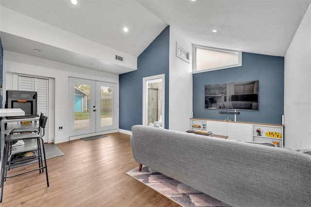 817 ALTALOMA AVENUE, Orlando, FL 32803