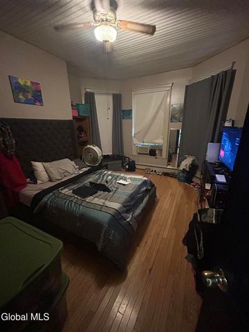 130 6th Avenue, Troy, NY 12180