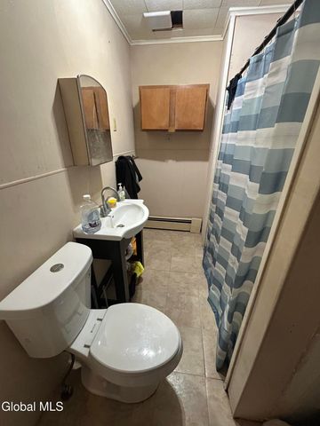 130 6th Avenue, Troy, NY 12180