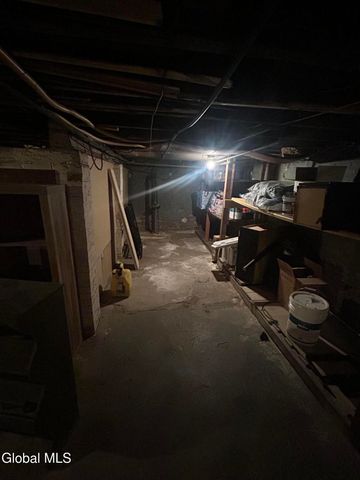 130 6th Avenue, Troy, NY 12180