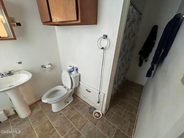 130 6th Avenue, Troy, NY 12180