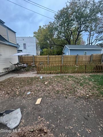 130 6th Avenue, Troy, NY 12180