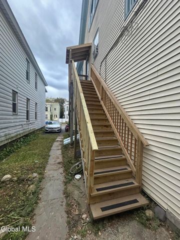 130 6th Avenue, Troy, NY 12180