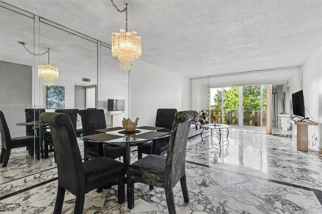 4330 Hillcrest Dr 405, Hollywood, FL 33021