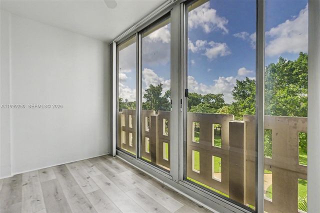 4330 Hillcrest Dr 405, Hollywood, FL 33021