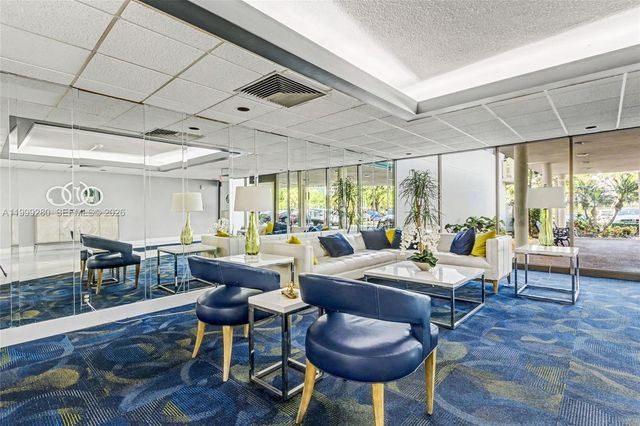 4330 Hillcrest Dr 405, Hollywood, FL 33021