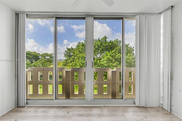 4330 Hillcrest Dr 405, Hollywood, FL 33021