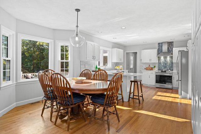 247 Bridges Ln, North Andover, MA 01845