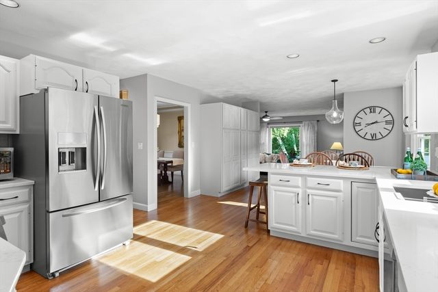 247 Bridges Ln, North Andover, MA 01845