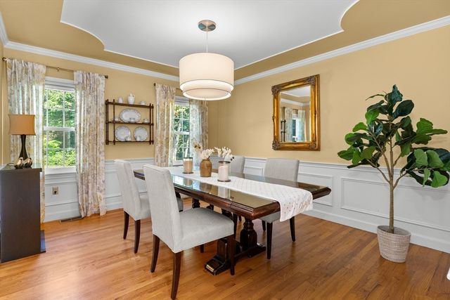 247 Bridges Ln, North Andover, MA 01845