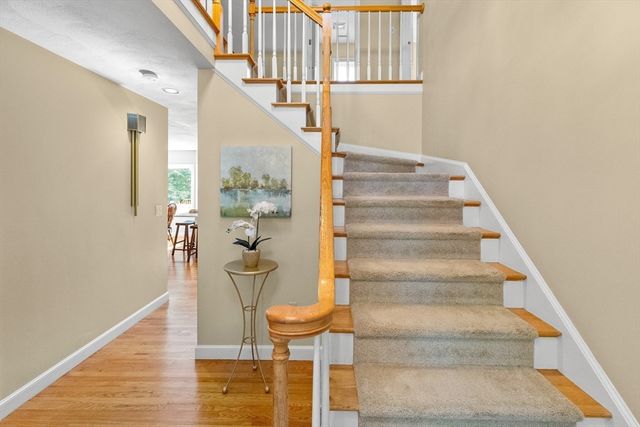 247 Bridges Ln, North Andover, MA 01845