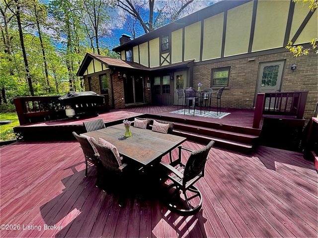 7607 Briarwood Dr, Crestwood, KY 40014