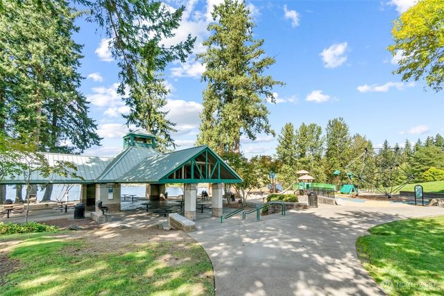 27118 139th Place SE, Kent, WA 98042