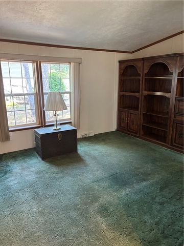 1 Darius Lane, Coventry, RI 02816