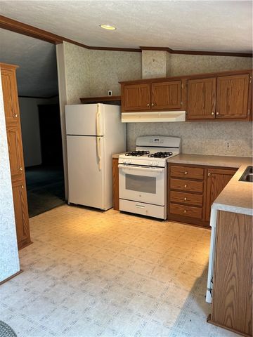 1 Darius Lane, Coventry, RI 02816