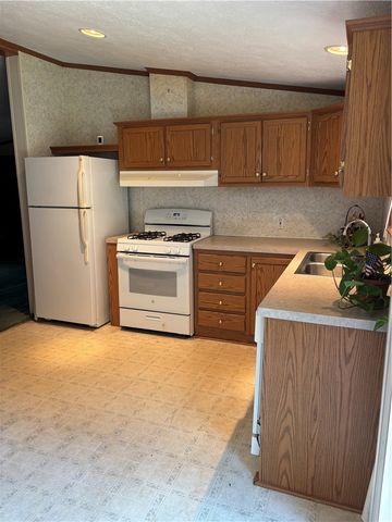 1 Darius Lane, Coventry, RI 02816