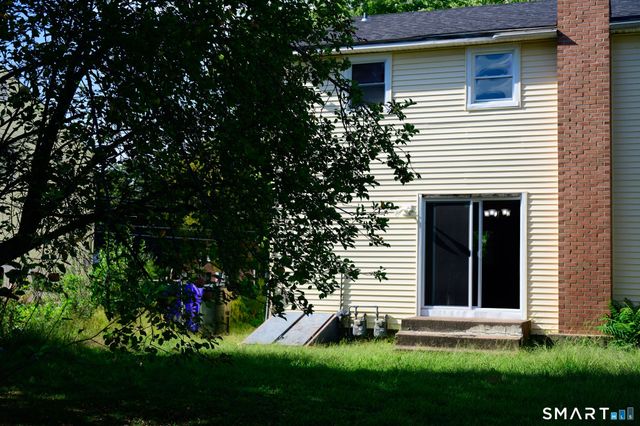 5-7 Leichtner Drive, East Hartford, CT 06118