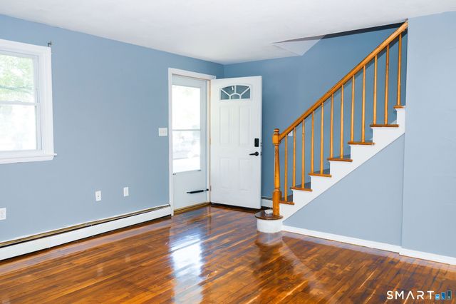 5-7 Leichtner Drive, East Hartford, CT 06118