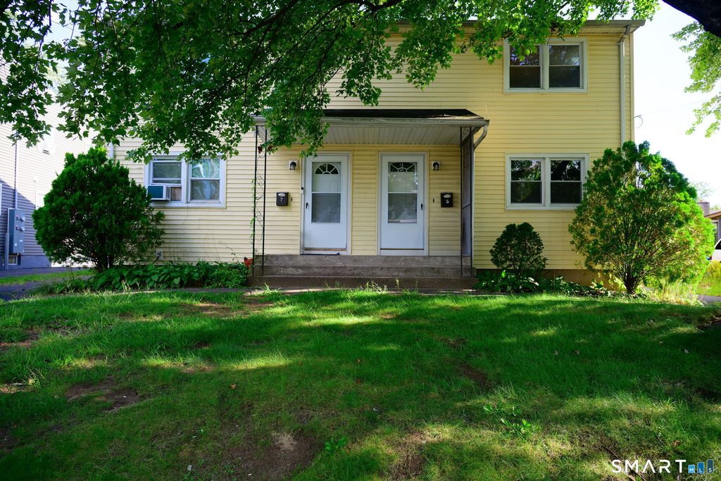 5-7 Leichtner Drive, East Hartford, CT 06118