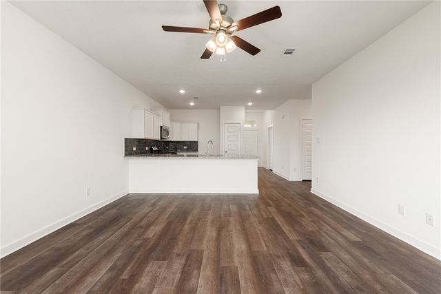 222 Cross Lane, Caldwell, TX 77836