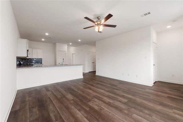 222 Cross Lane, Caldwell, TX 77836