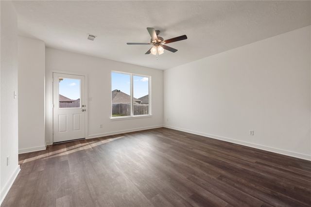 222 Cross Lane, Caldwell, TX 77836