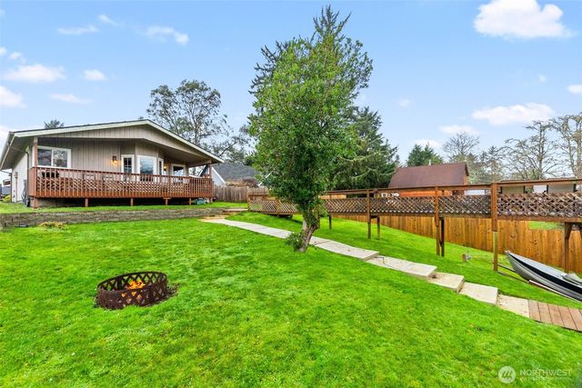 350 Dolphin Avenue NE, Ocean Shores, WA 98569