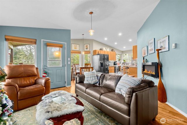 350 Dolphin Avenue NE, Ocean Shores, WA 98569