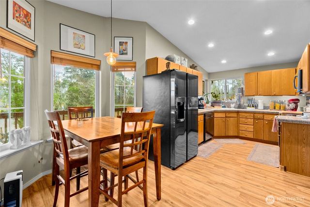 350 Dolphin Avenue NE, Ocean Shores, WA 98569