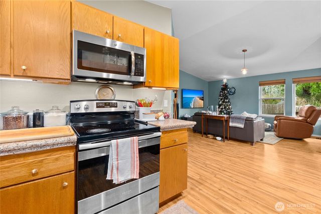 350 Dolphin Avenue NE, Ocean Shores, WA 98569