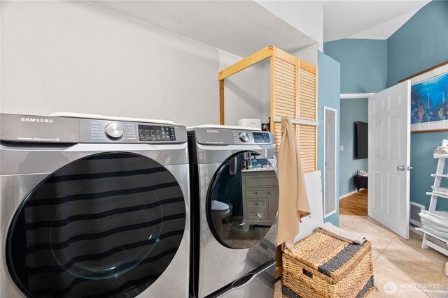 350 Dolphin Avenue NE, Ocean Shores, WA 98569