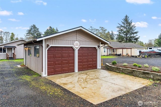350 Dolphin Avenue NE, Ocean Shores, WA 98569