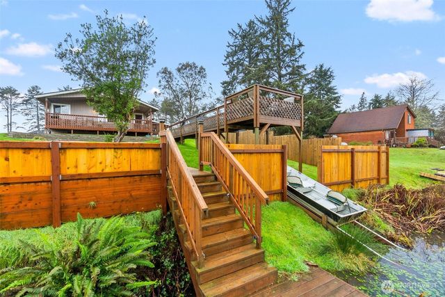 350 Dolphin Avenue NE, Ocean Shores, WA 98569