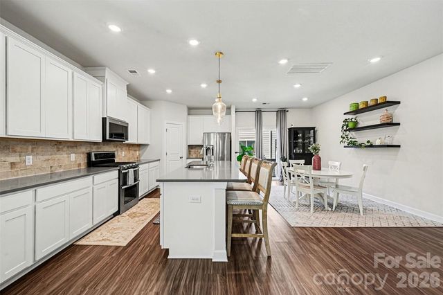 4012 Yucca Alley, Charlotte, NC 28217