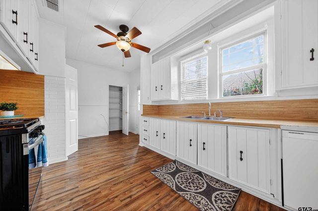 328 Mockingbird drive, Tyler, TX 75701