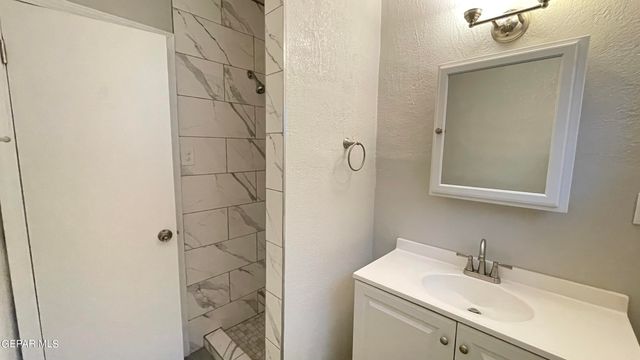 821 Olson Street A, El Paso, TX 79903