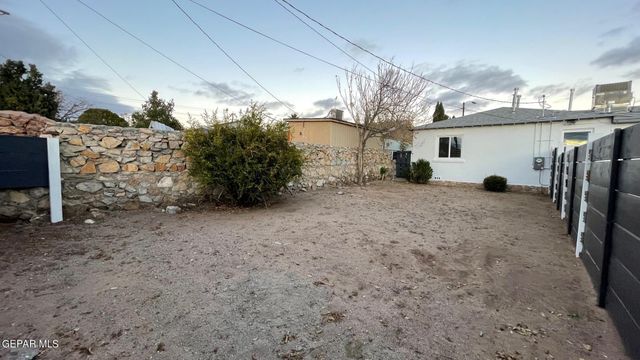 821 Olson Street A, El Paso, TX 79903