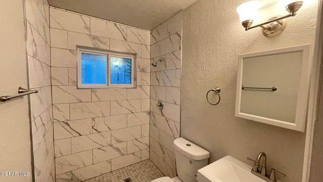 821 Olson Street A, El Paso, TX 79903