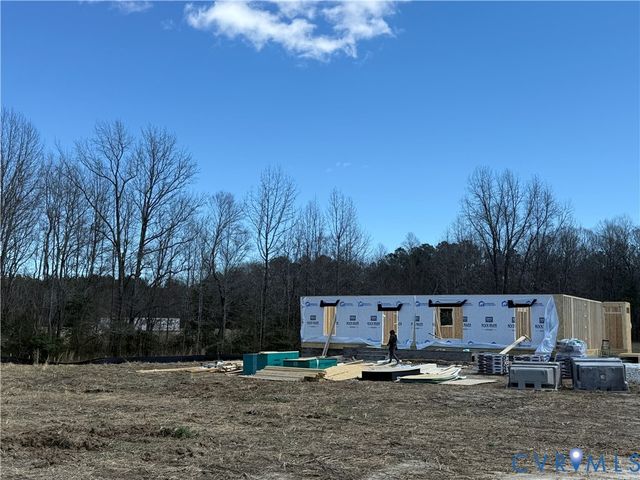 16751 Loving Union Rd, Disputanta, VA 23842