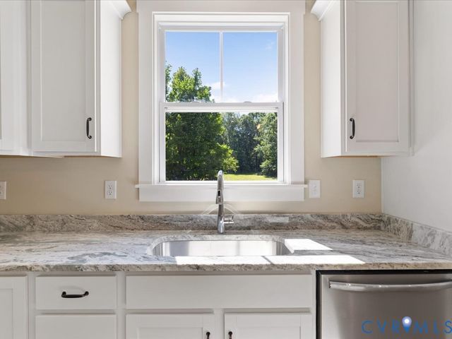 16751 Loving Union Rd, Disputanta, VA 23842