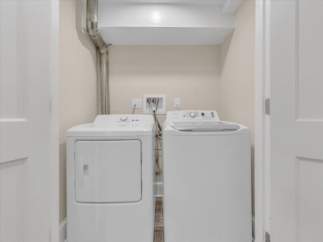 2031 Commonwealth Ave, Newton, MA 02466