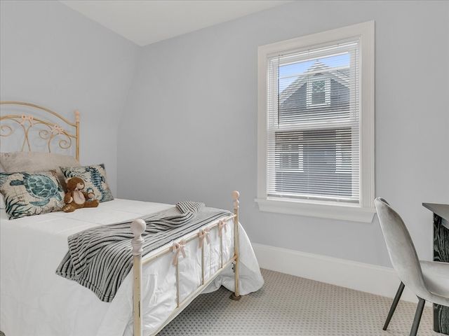 2031 Commonwealth Ave, Newton, MA 02466